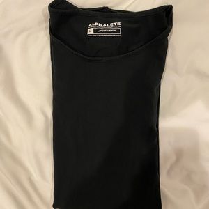 Alphalete lifestyle scoop tee